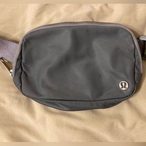 Grey lulu belt bag